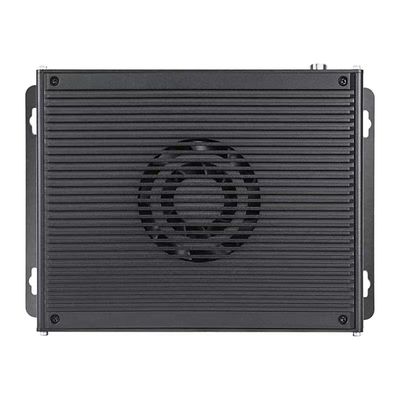 Mini PC công nghiệp đa năng với 6 X DB9 4 trong đó hỗ trợ RS485 / RS422 và khe mở rộng SATA